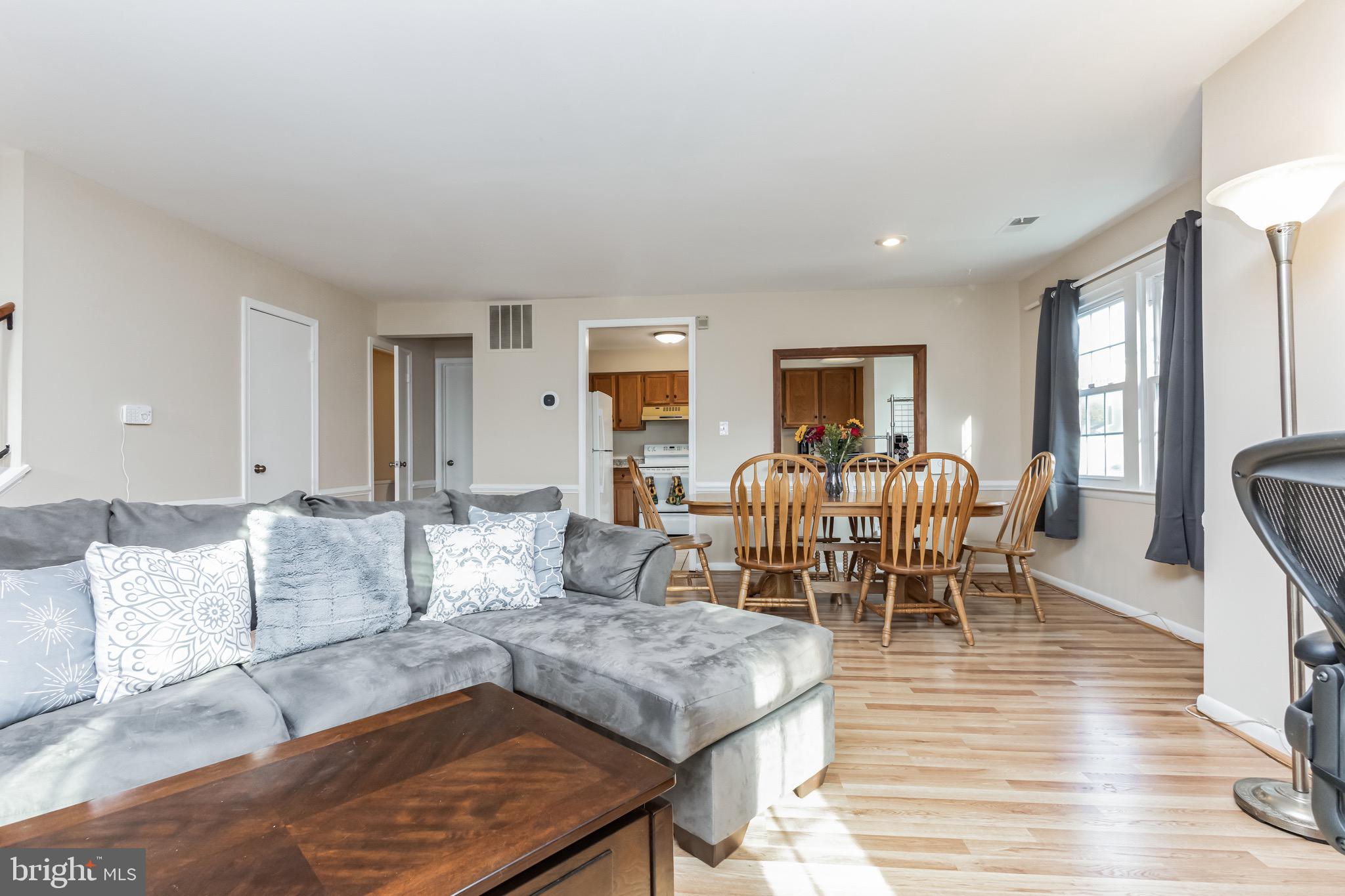 36 APPLEDOWRE COURT 56