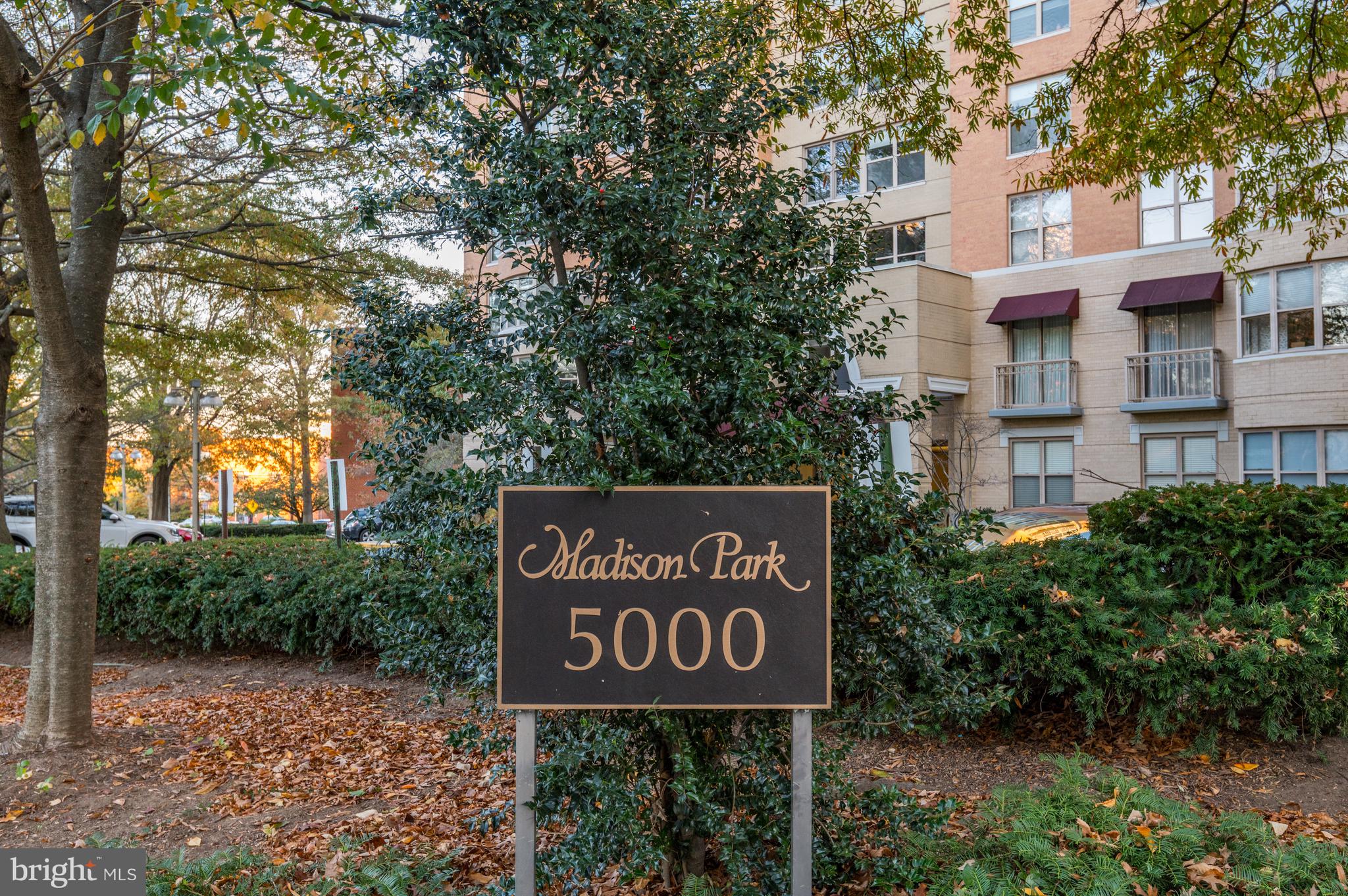 5000 Battery Ln #105
