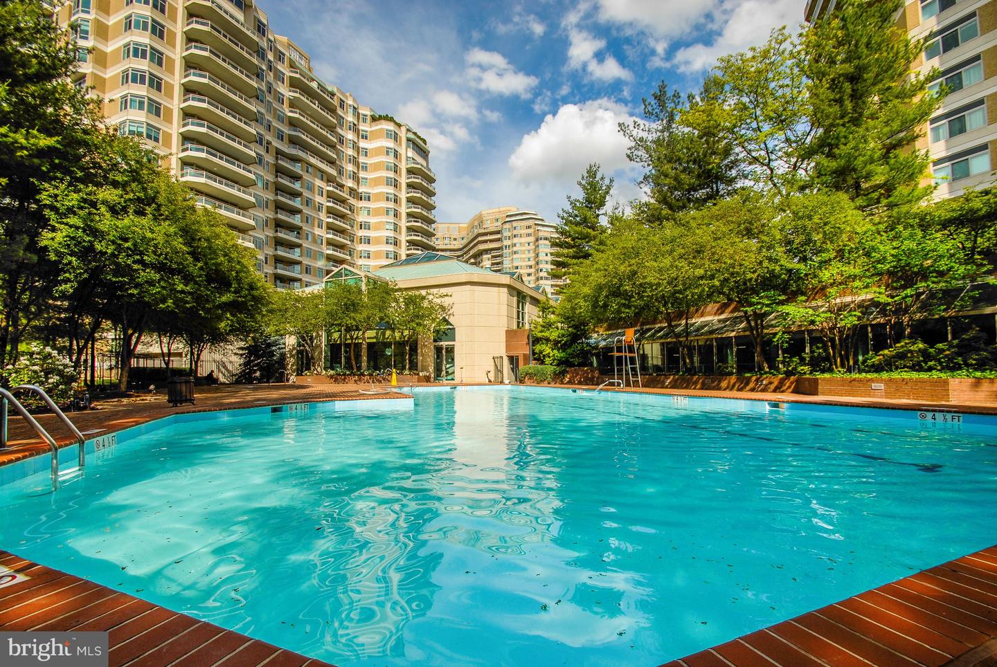 5600 Wisconsin Ave #1-1305