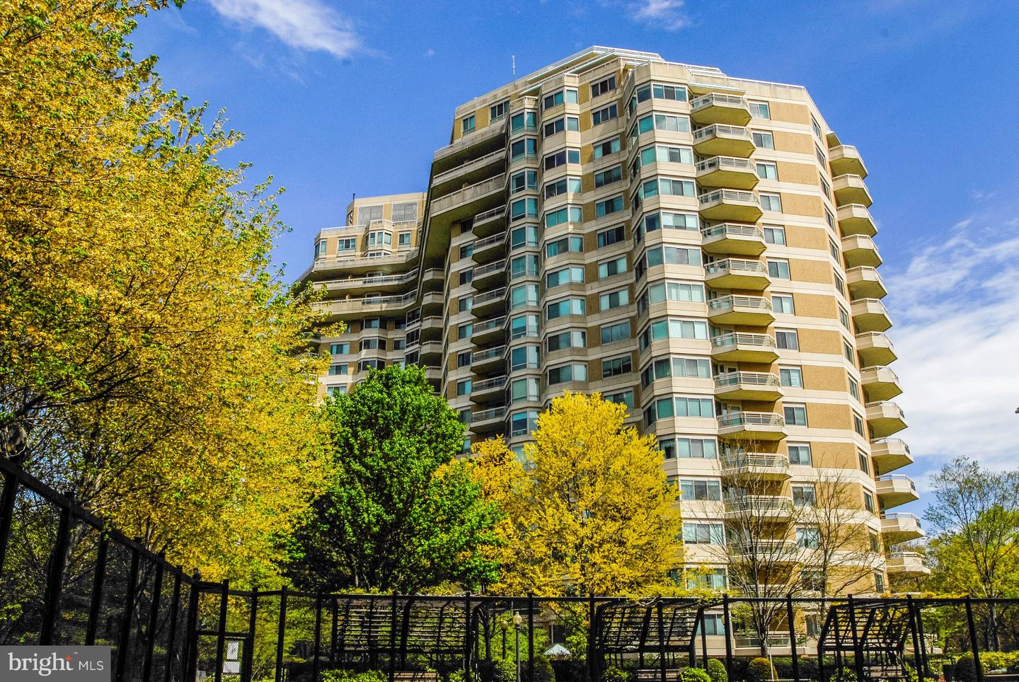 5600 Wisconsin Ave #1-1305