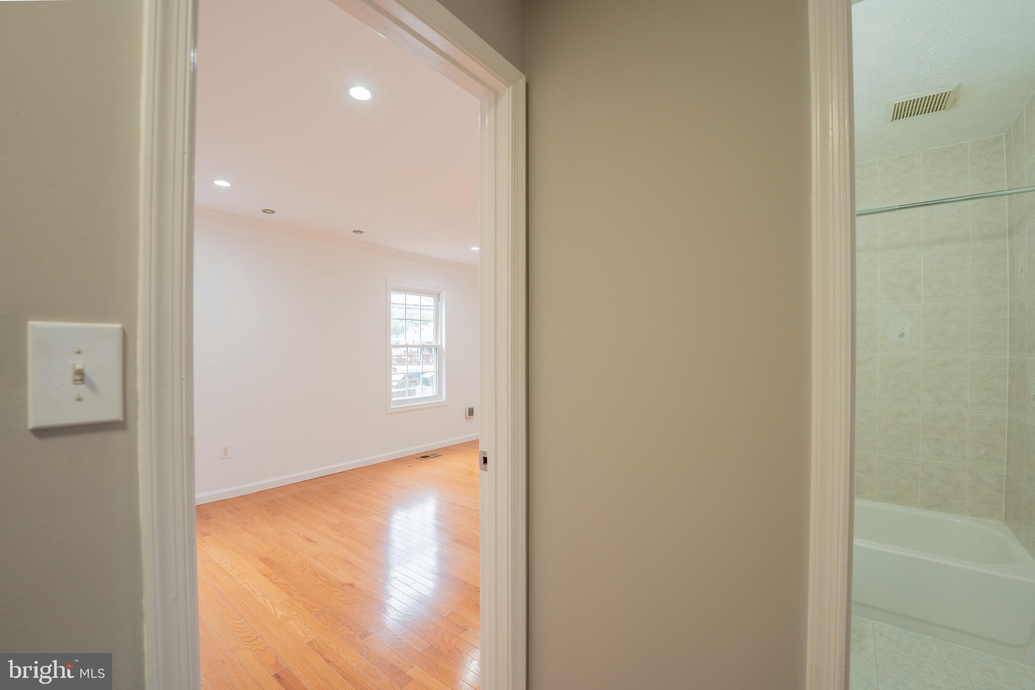 13 Gas Light Ct