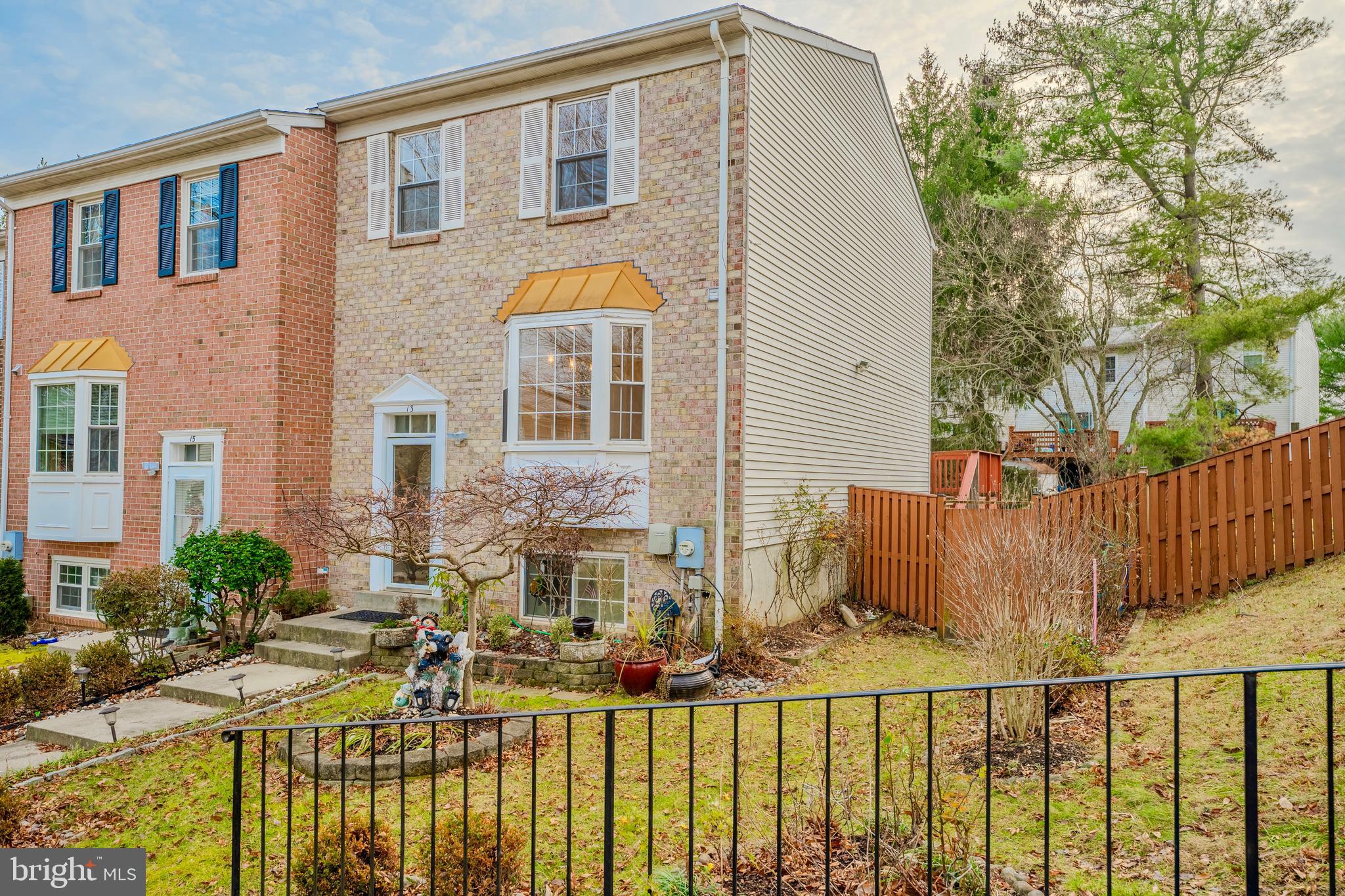 13 Gas Light Ct