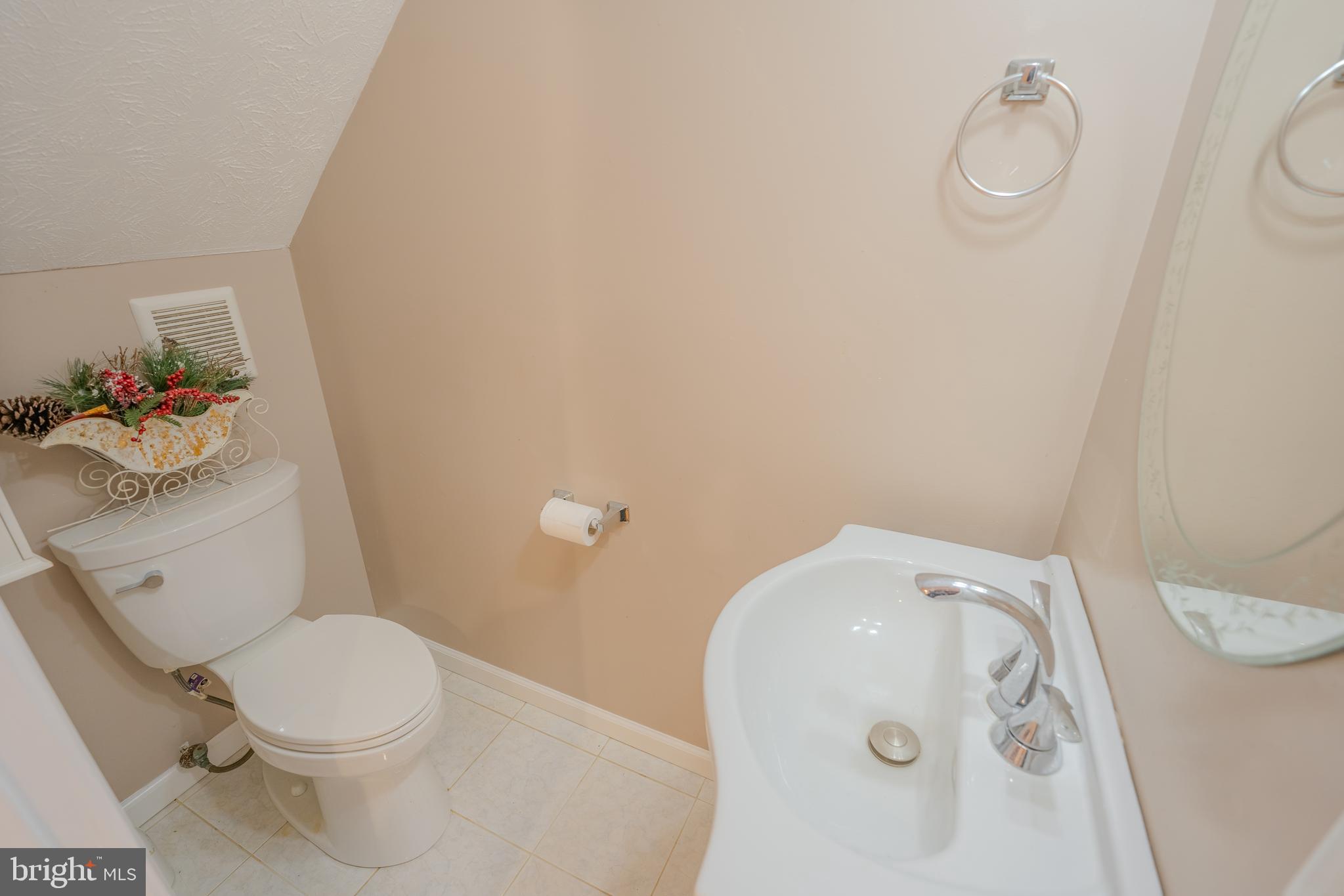 13 Gas Light Ct