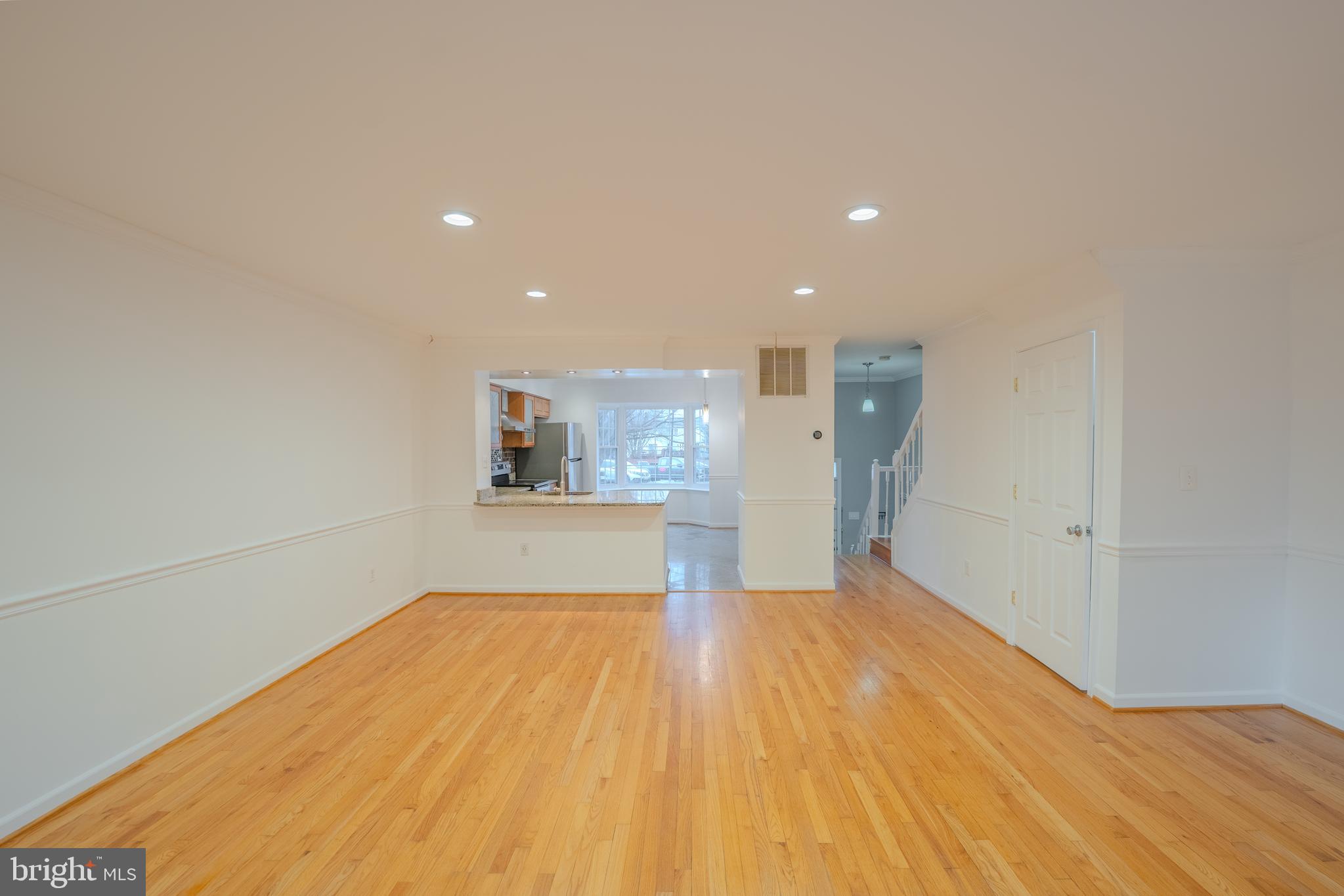 13 Gas Light Ct