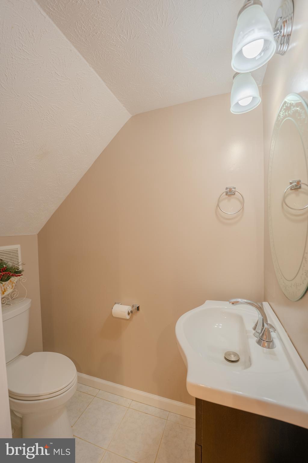 13 Gas Light Ct
