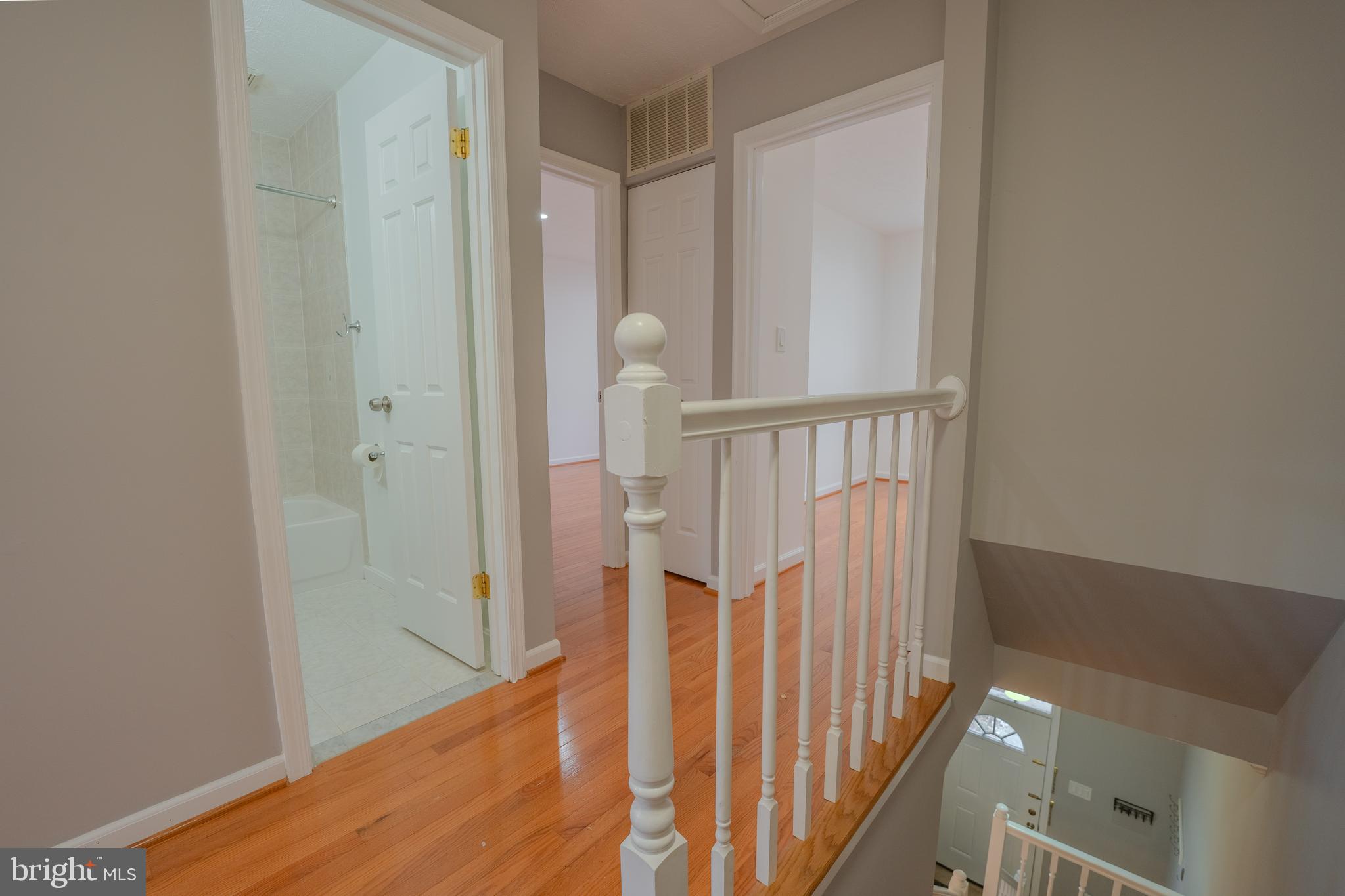 13 Gas Light Ct