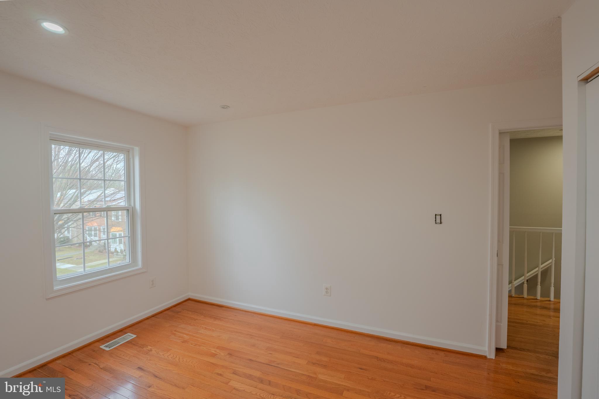 13 Gas Light Ct