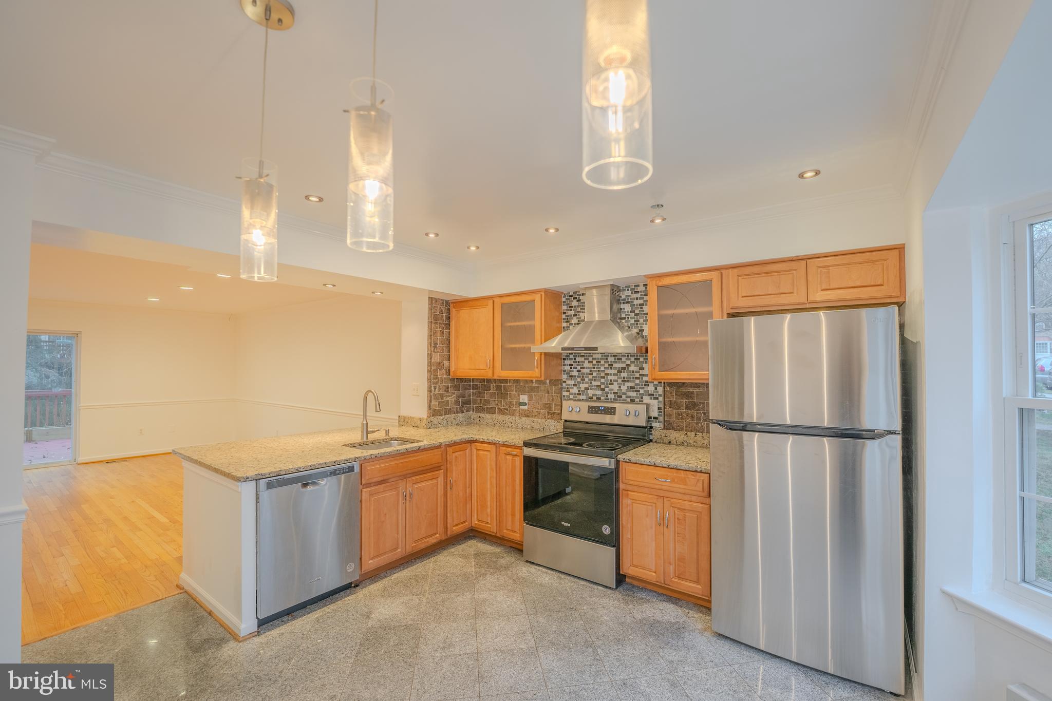 13 Gas Light Ct