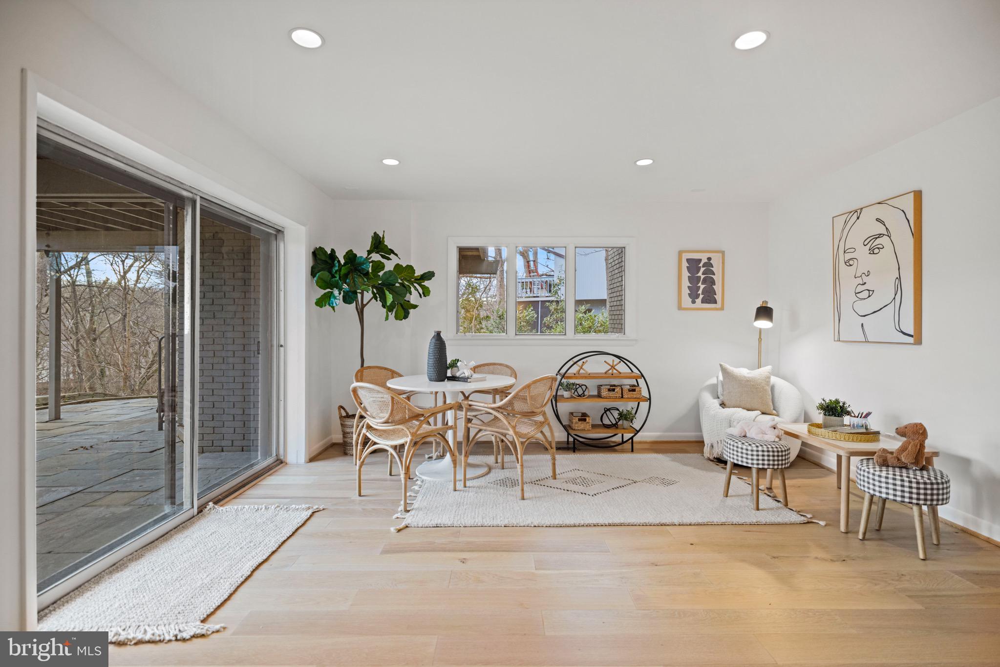 8010 RIVERSIDE DRIVE