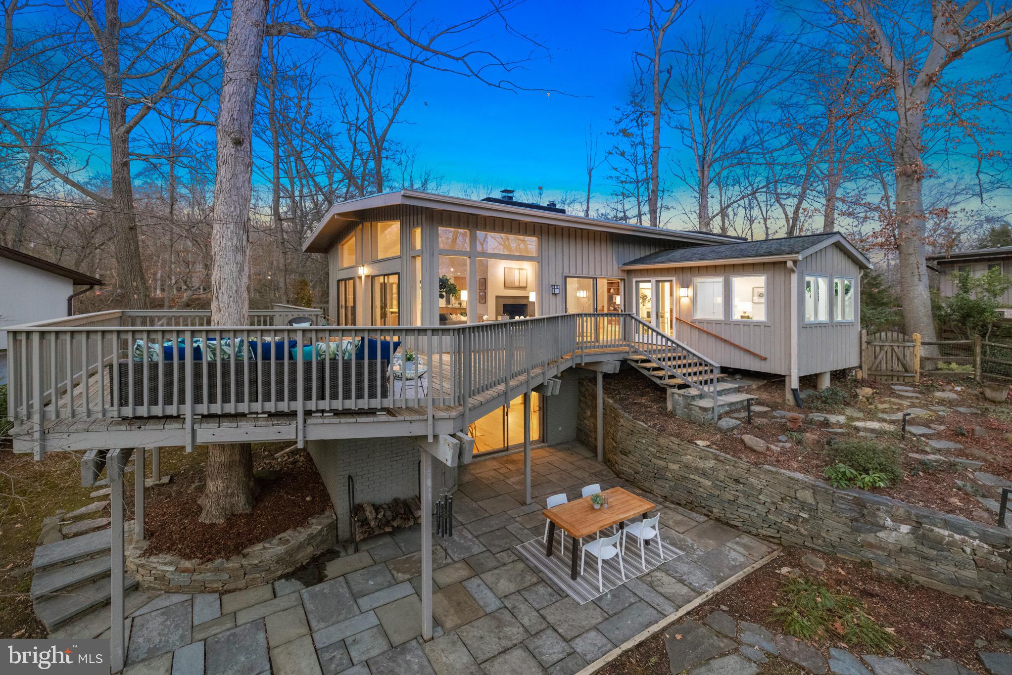 8010 RIVERSIDE DRIVE