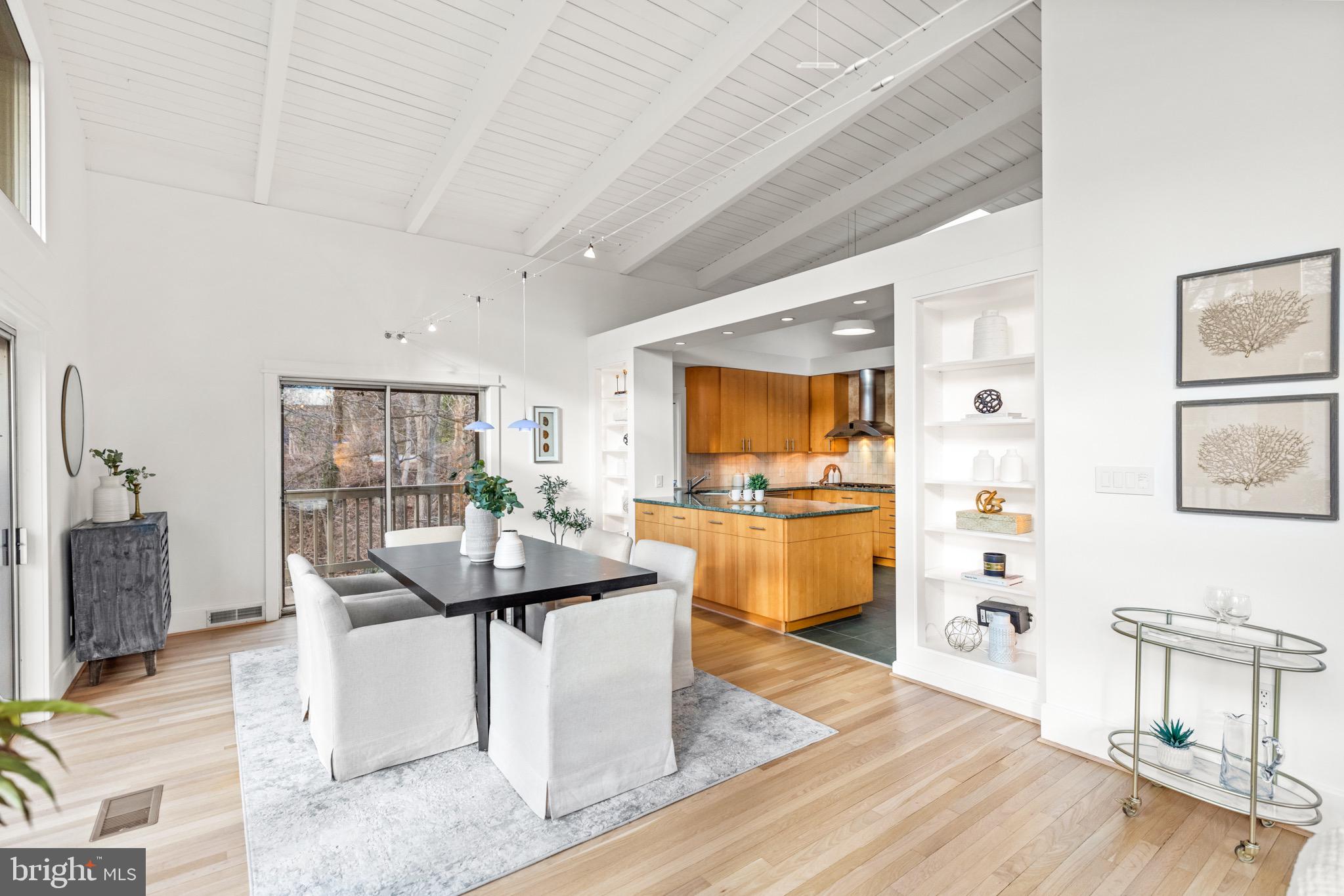 8010 RIVERSIDE DRIVE