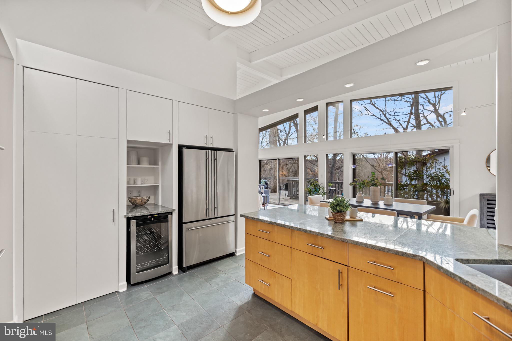8010 RIVERSIDE DRIVE