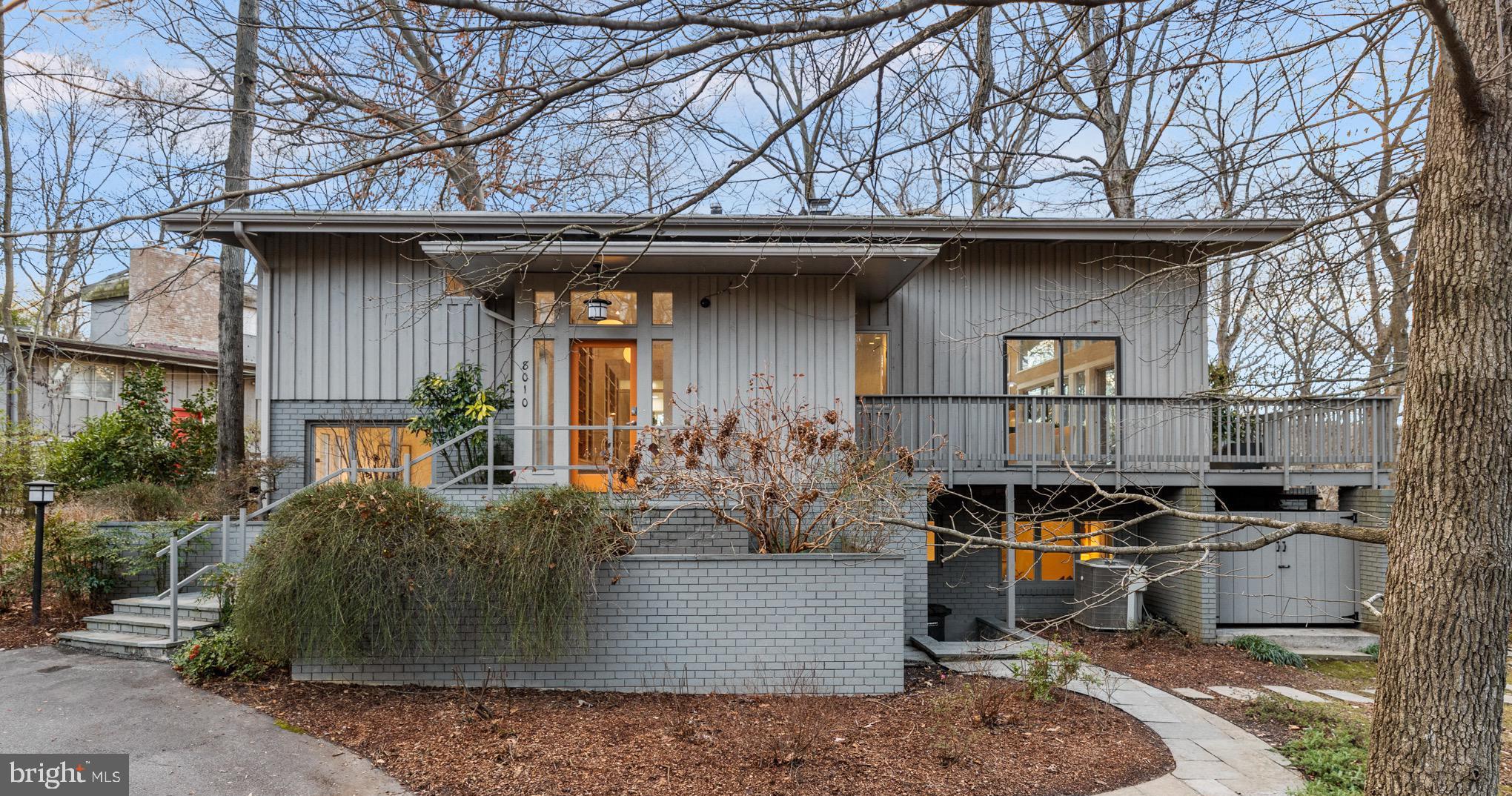 8010 RIVERSIDE DRIVE