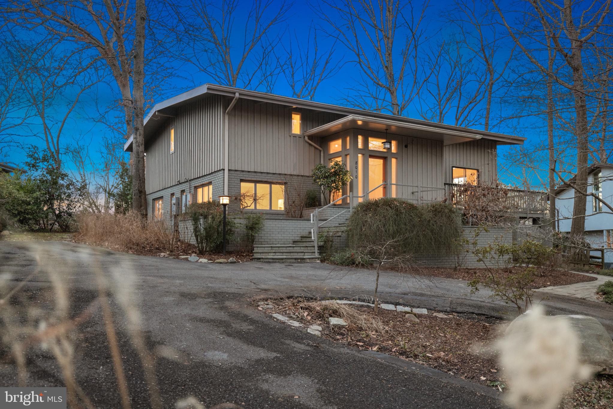 8010 RIVERSIDE DRIVE