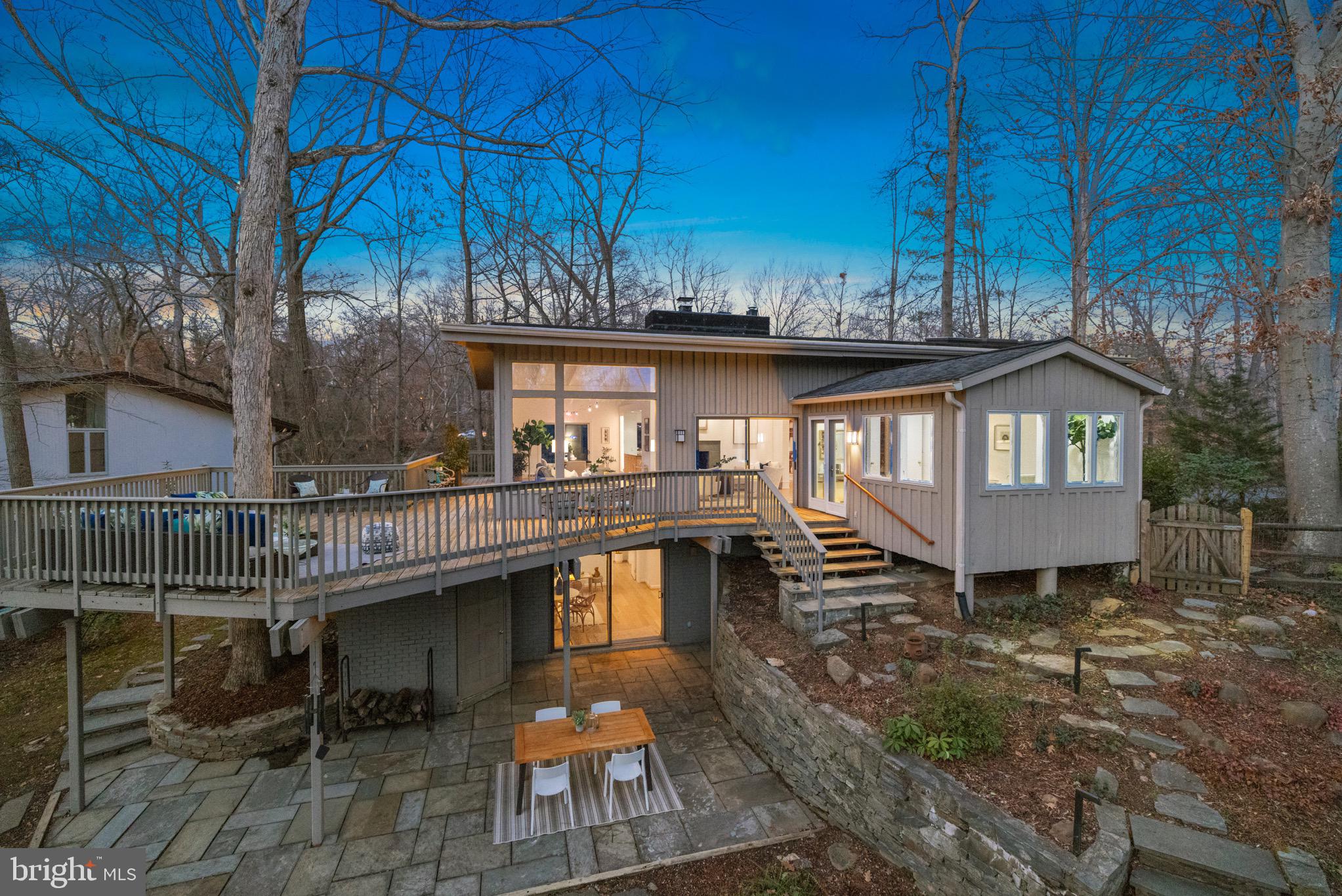 8010 RIVERSIDE DRIVE