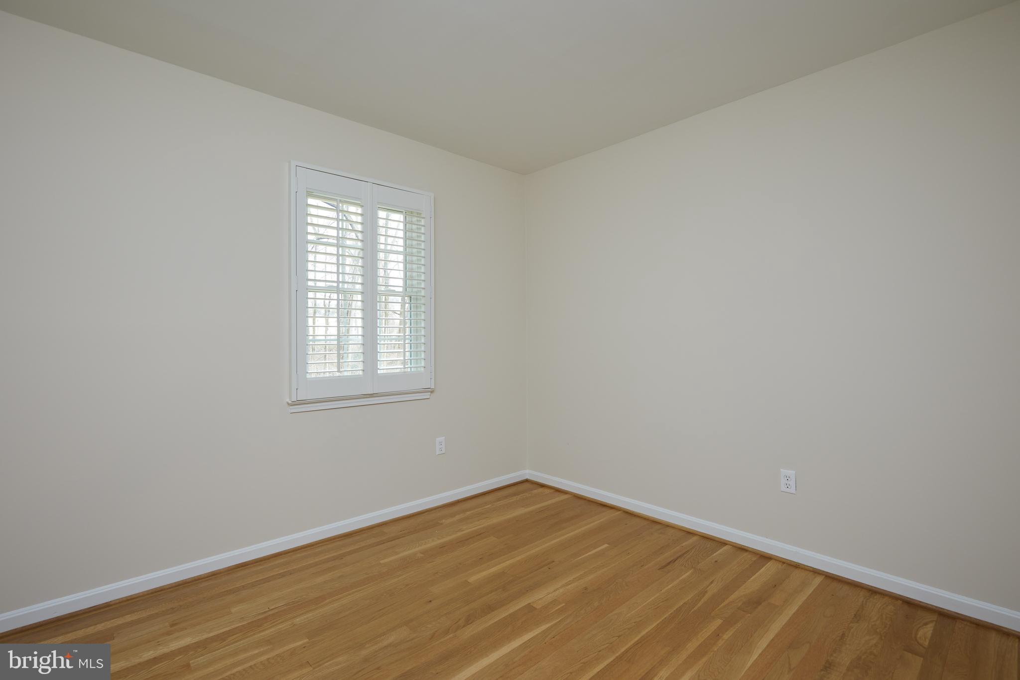 515 BRADFORD DRIVE