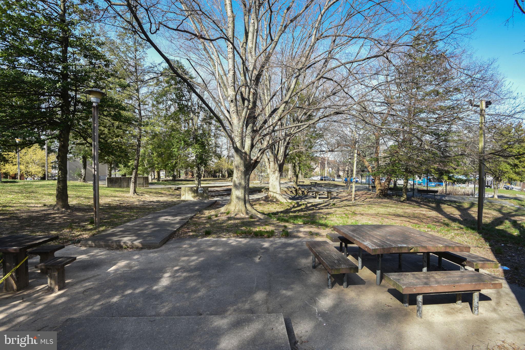 1900 LYTTONSVILLE ROAD 1109