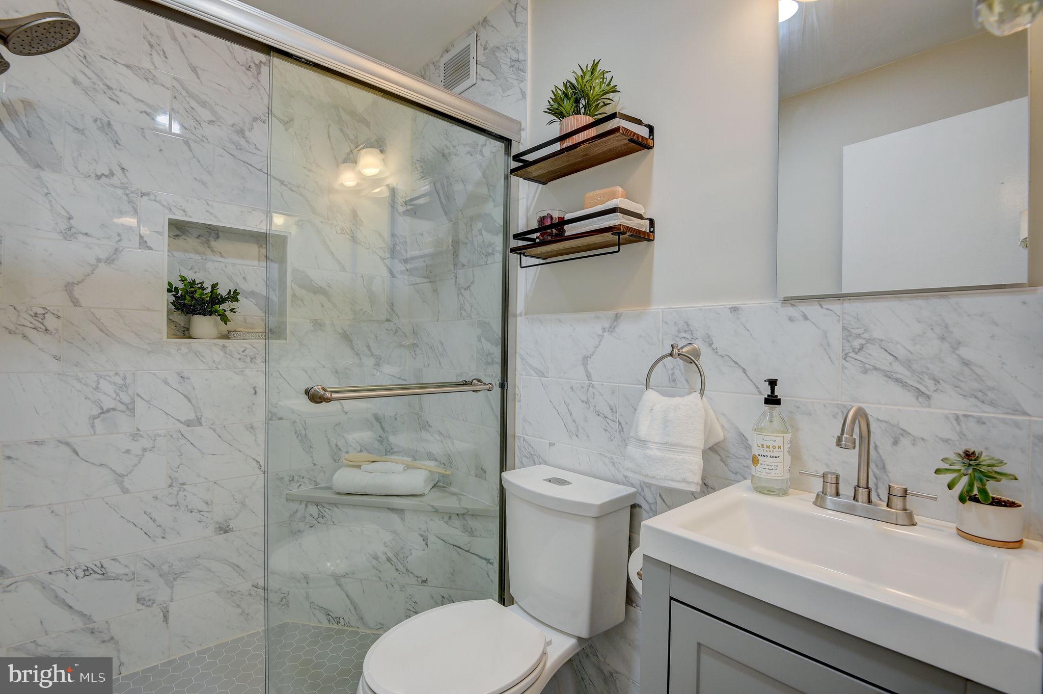 1900 LYTTONSVILLE ROAD 1109