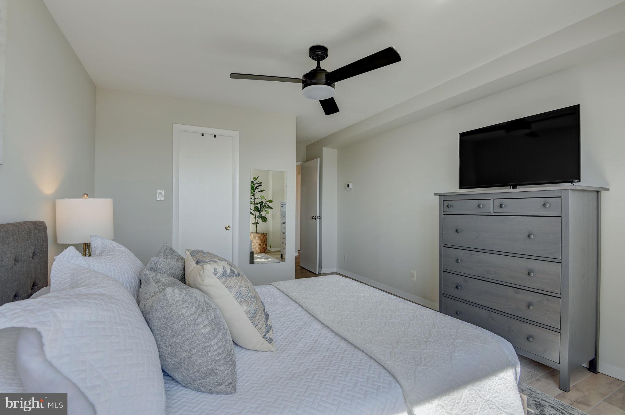 1900 LYTTONSVILLE ROAD 1109