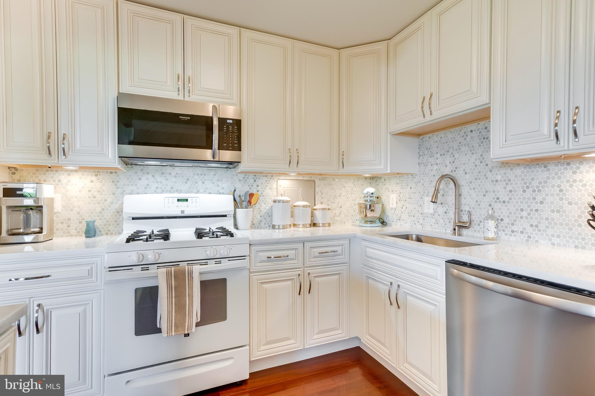 8315 N BROOK LANE 2-905