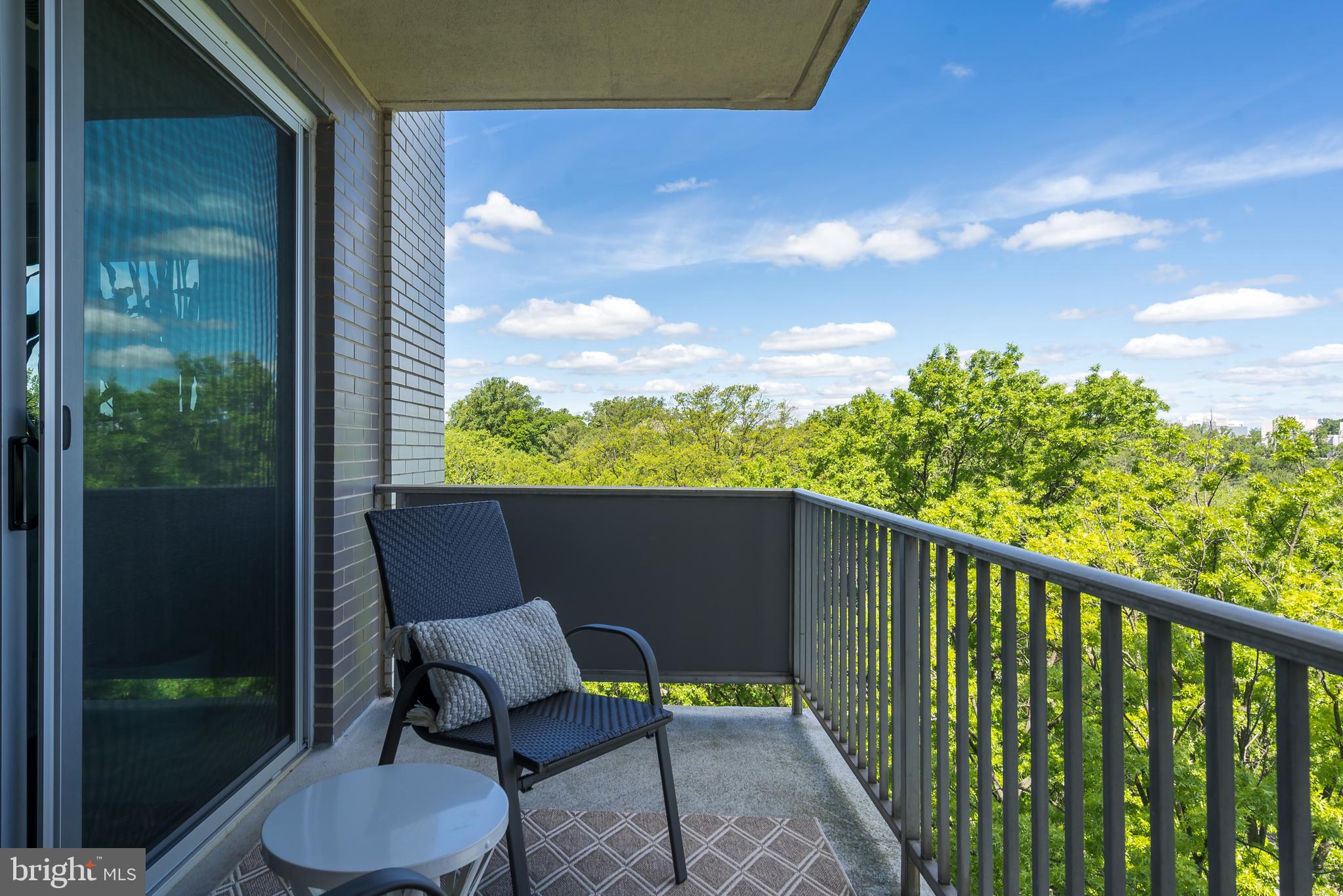 8315 N BROOK LANE 2-905