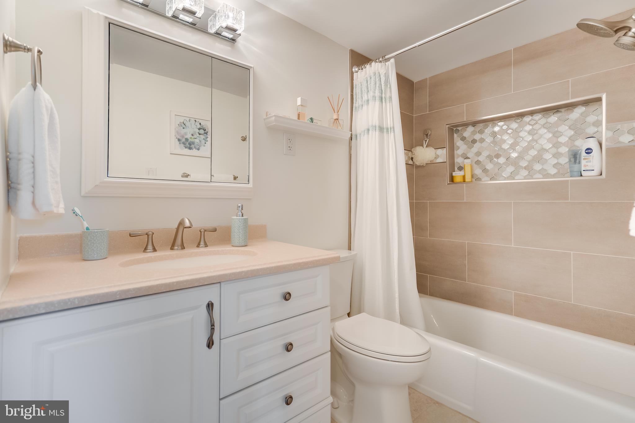 8315 N BROOK LANE 2-905