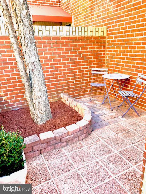 4814 HAMPDEN LANE R-2