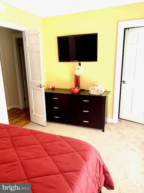 4814 HAMPDEN LANE R-2