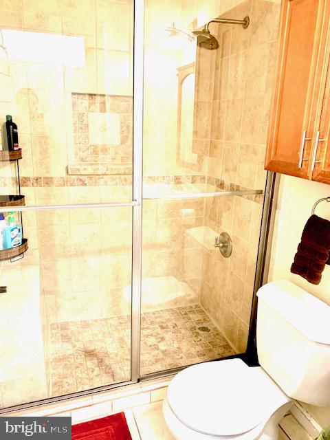 4814 HAMPDEN LANE R-2