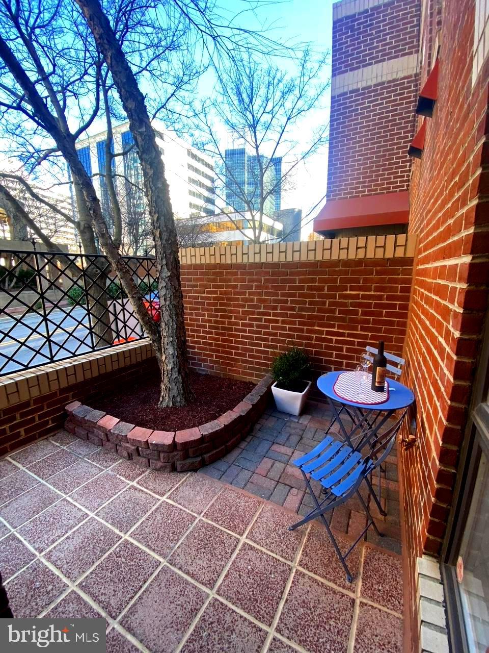4814 HAMPDEN LANE R-2