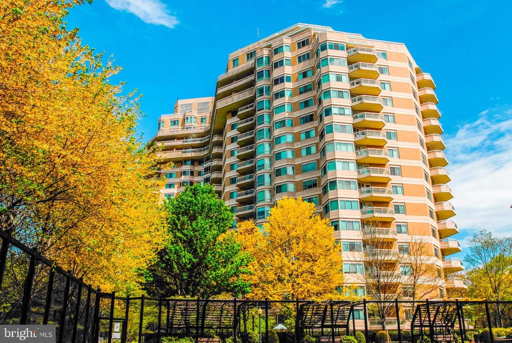 5630 Wisconsin Ave #1504