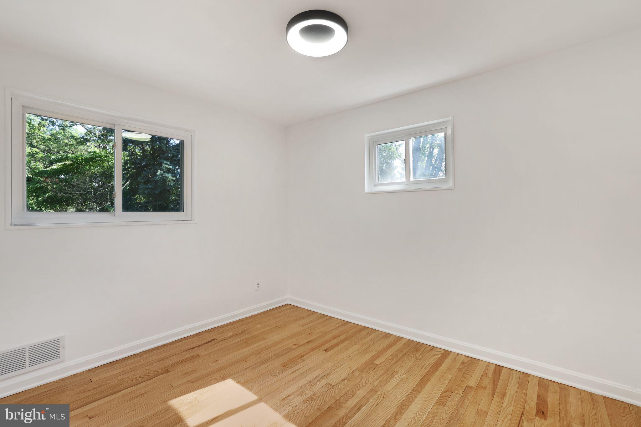 2423 HOMESTEAD DRIVE