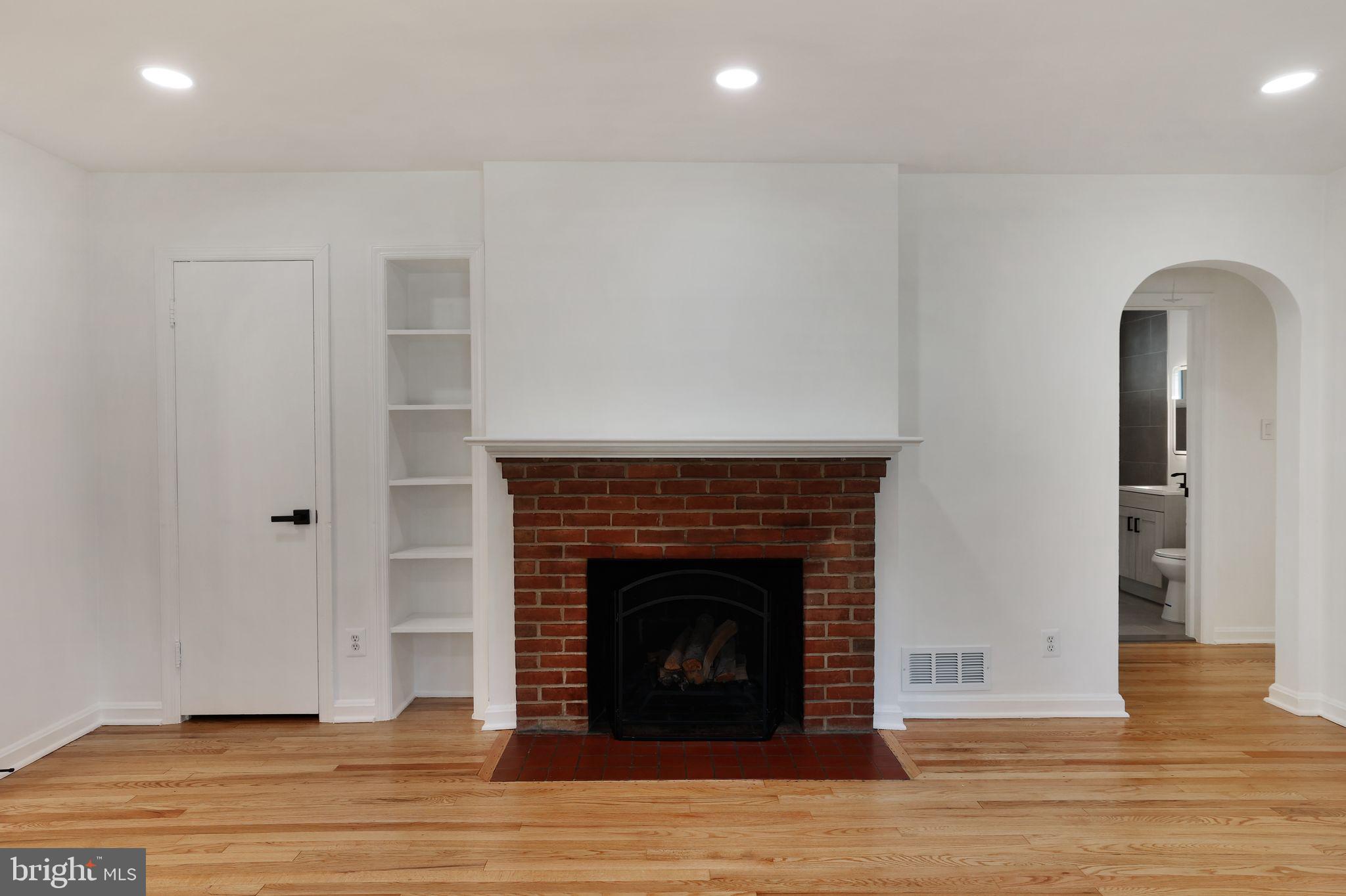 2423 HOMESTEAD DRIVE