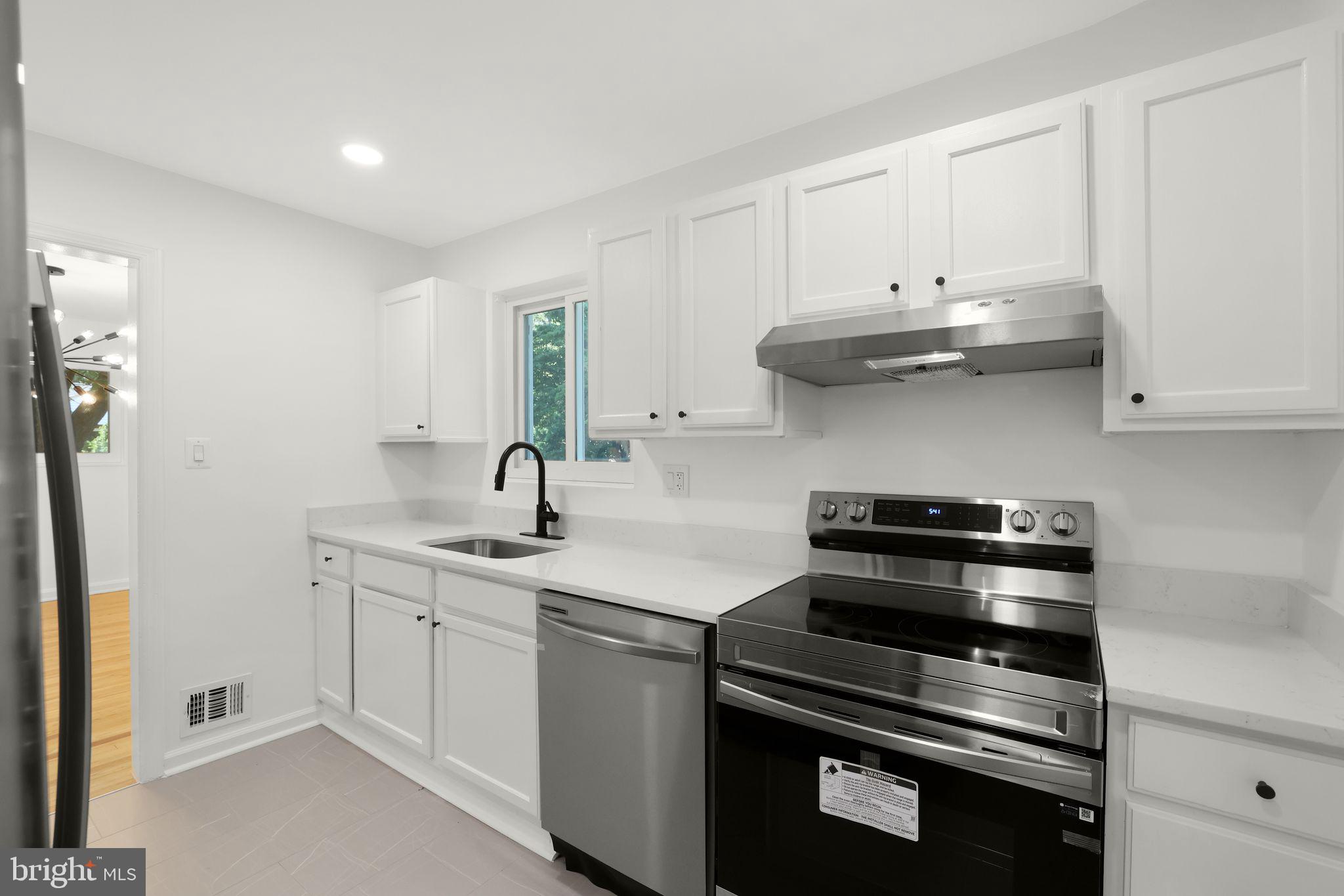 2423 HOMESTEAD DRIVE