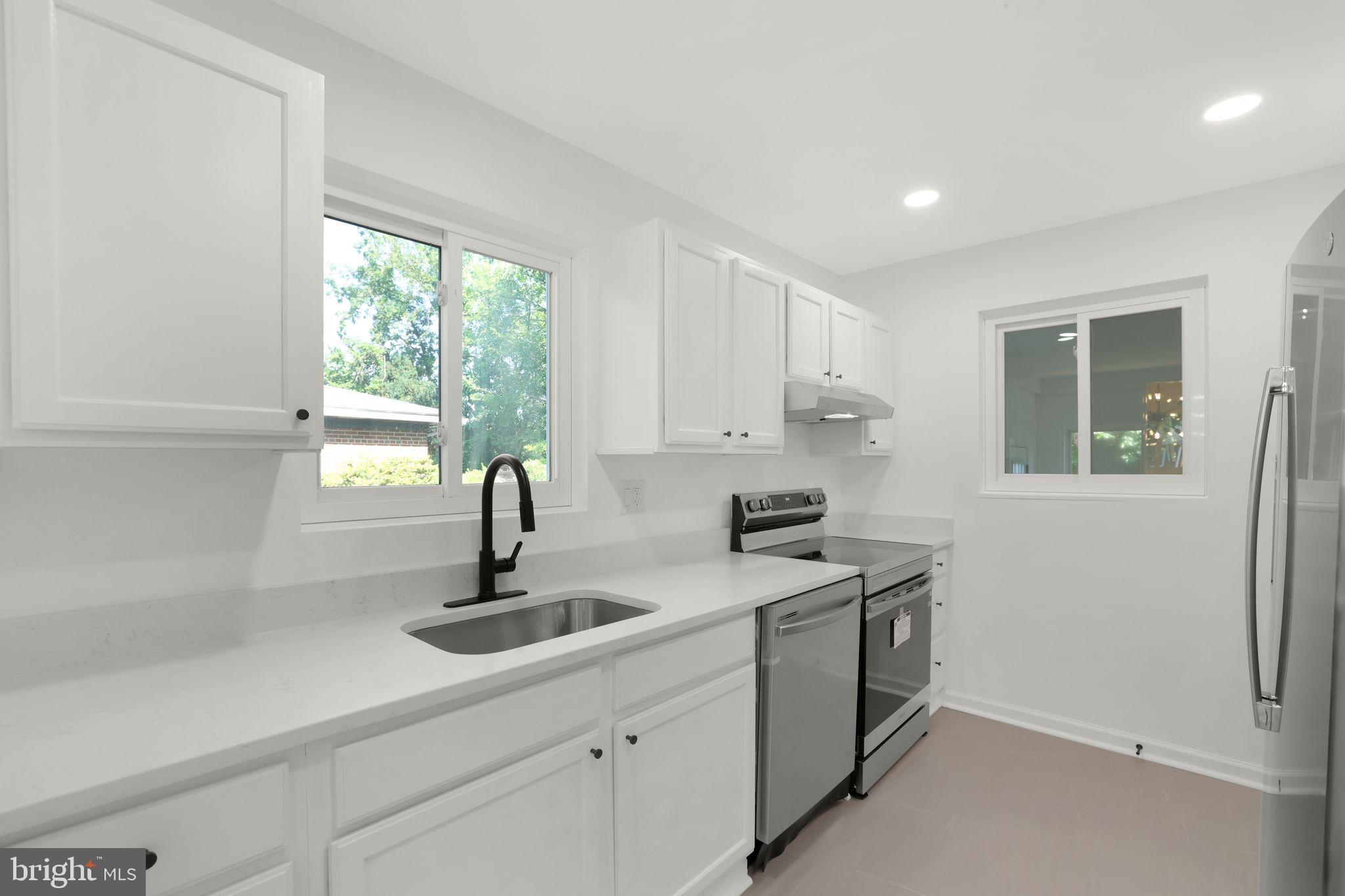 2423 HOMESTEAD DRIVE