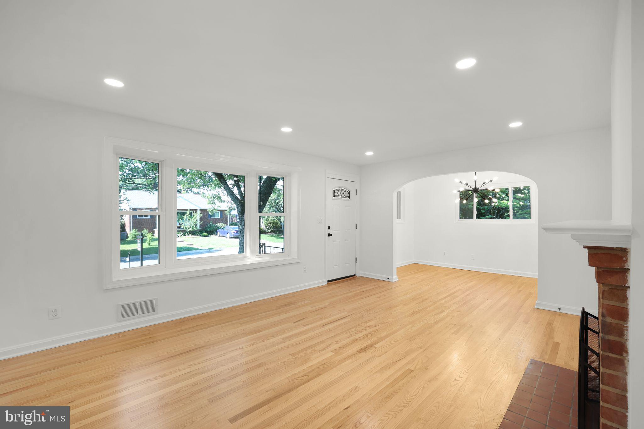 2423 HOMESTEAD DRIVE