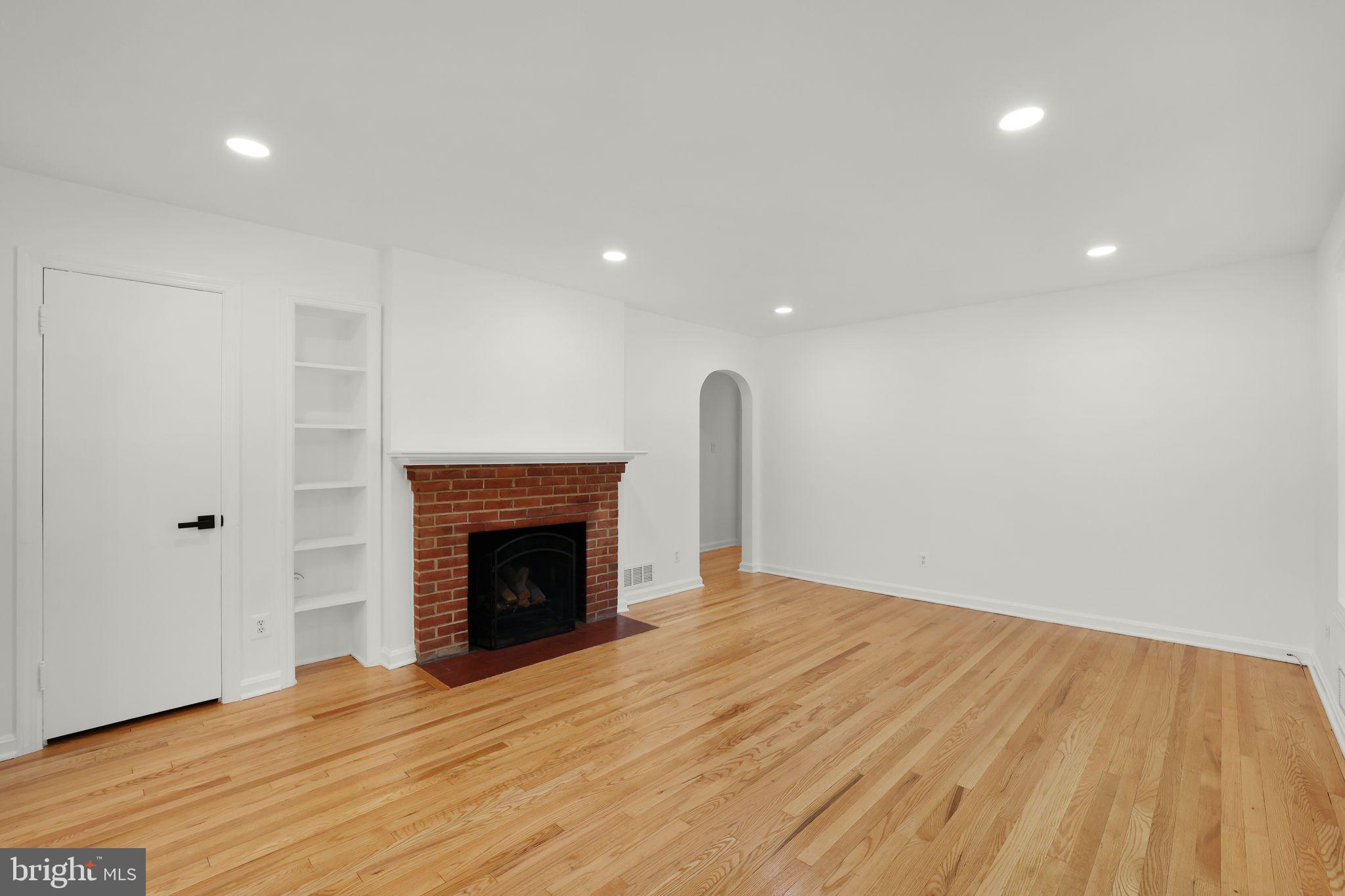 2423 HOMESTEAD DRIVE