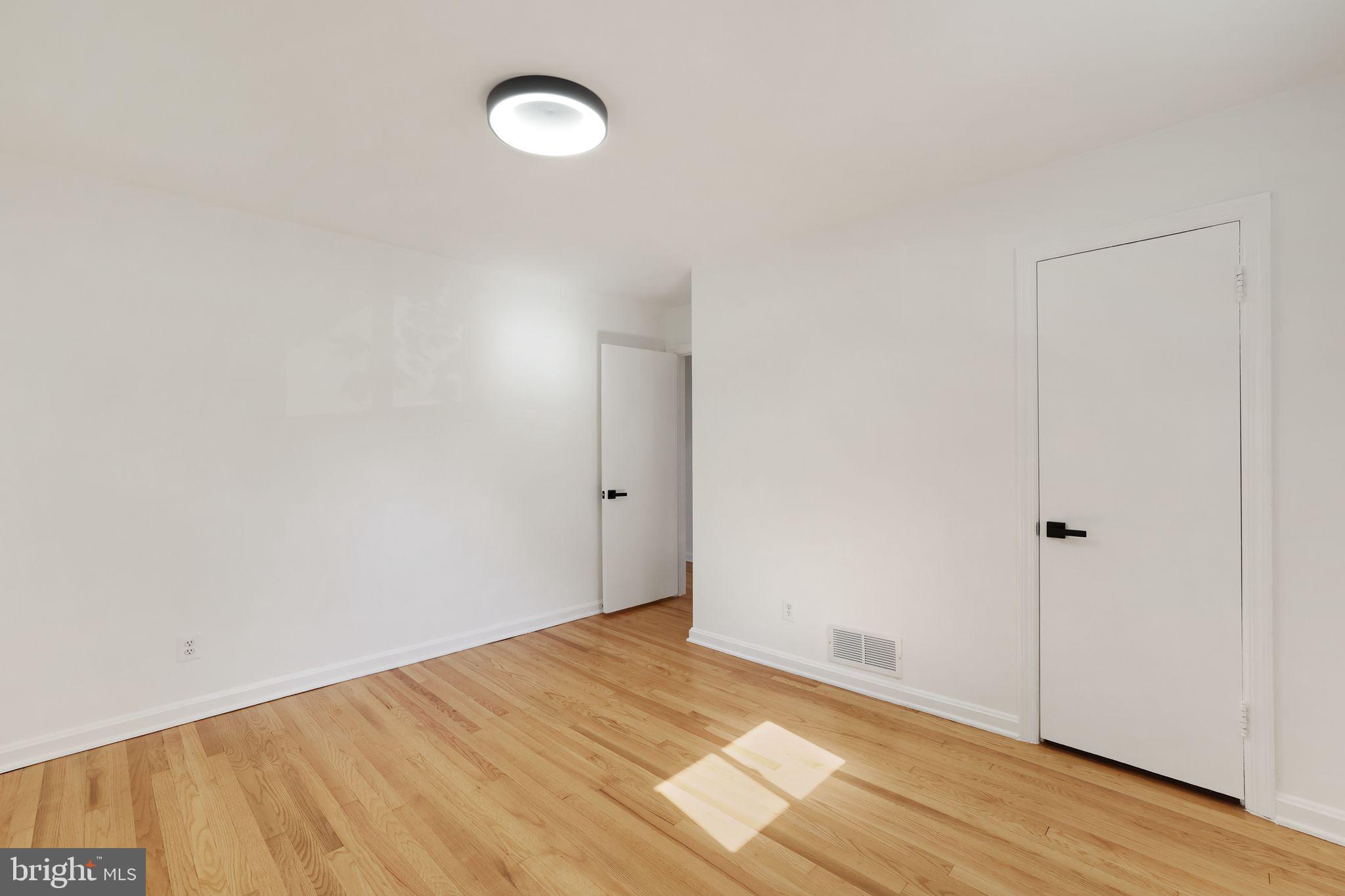 2423 HOMESTEAD DRIVE