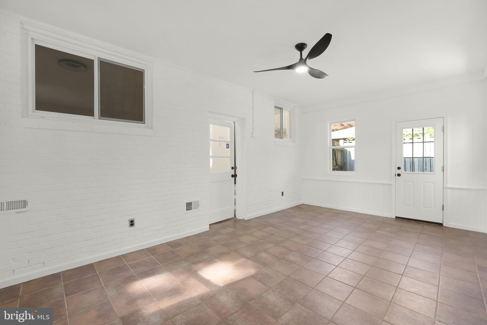 2423 HOMESTEAD DRIVE