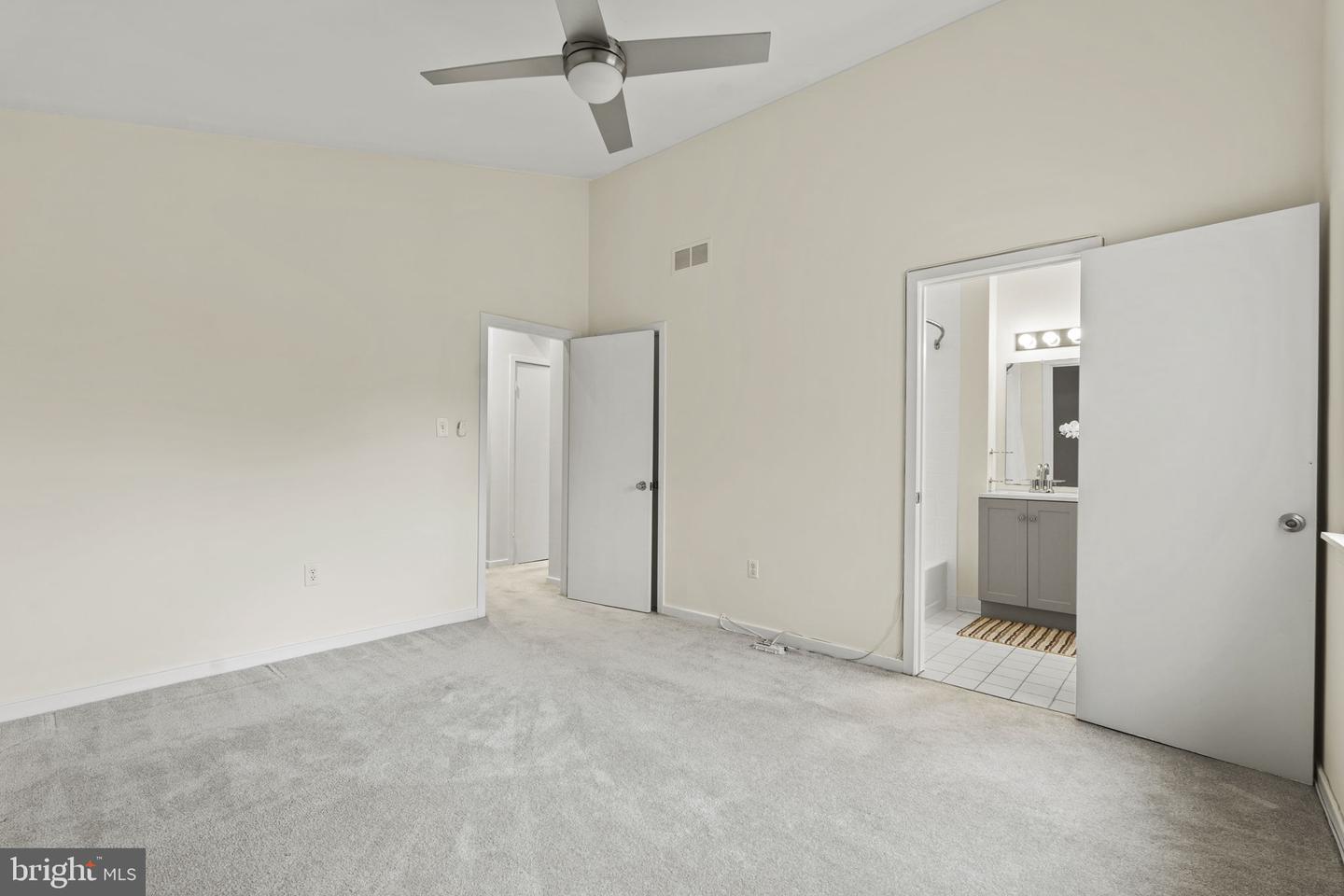 8929 Battery Pl #22