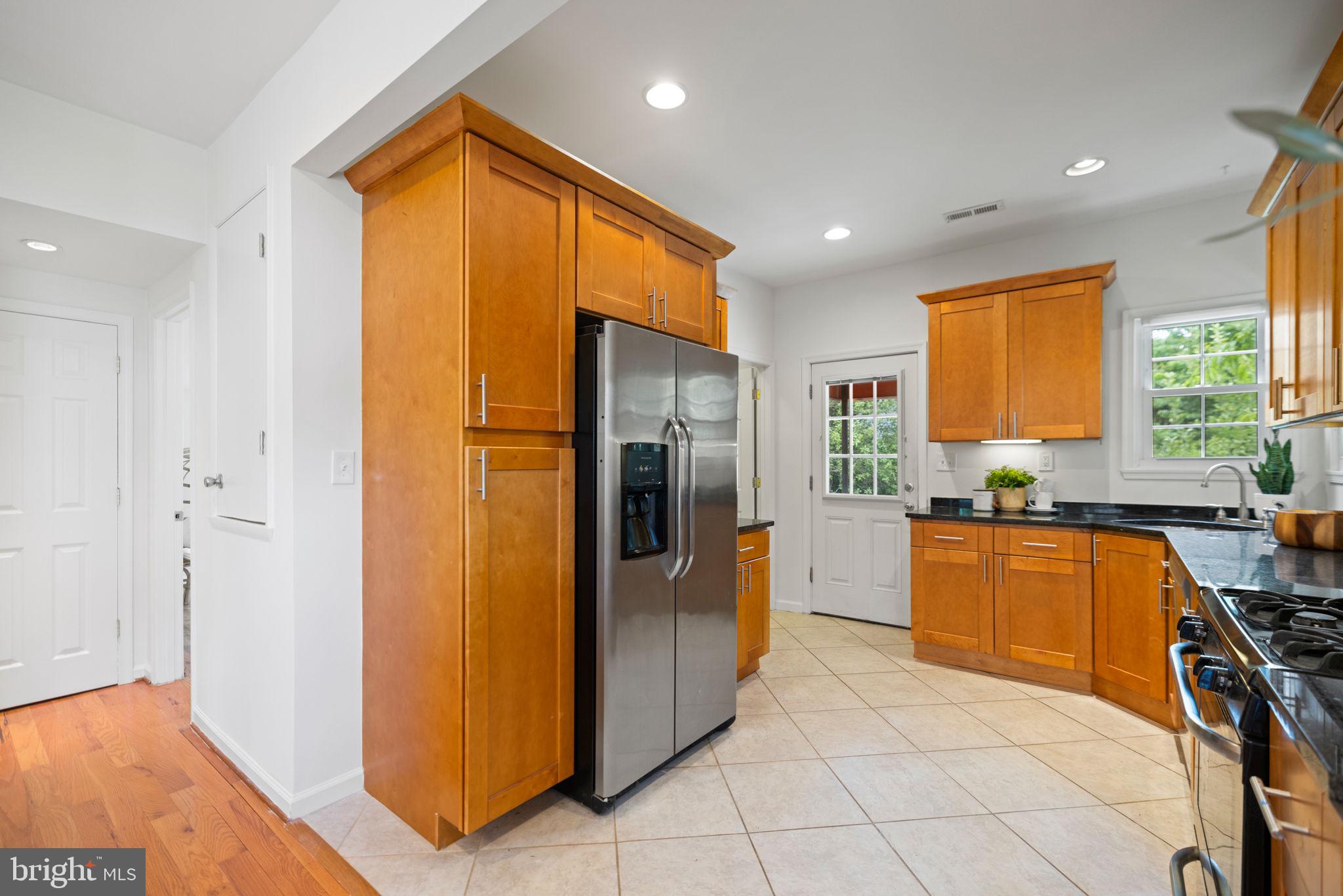 801 THAYER AVENUE