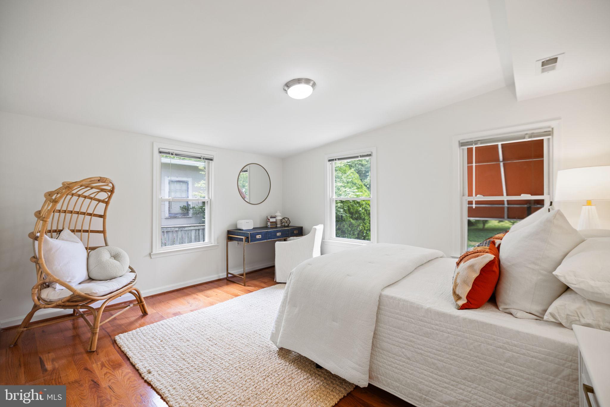 801 THAYER AVENUE