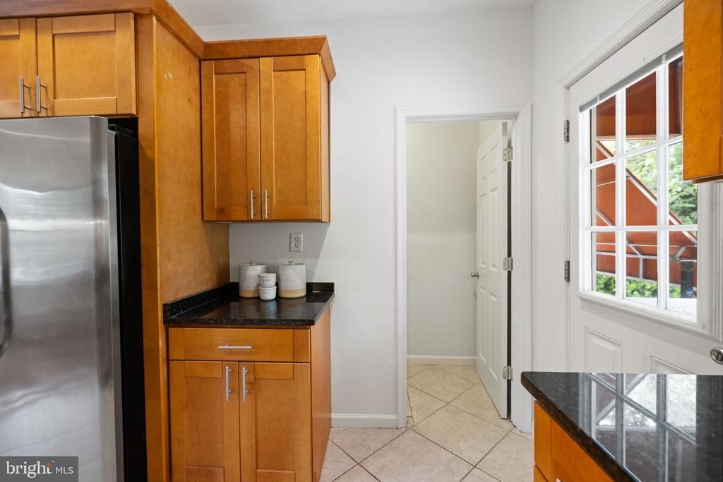 801 THAYER AVENUE