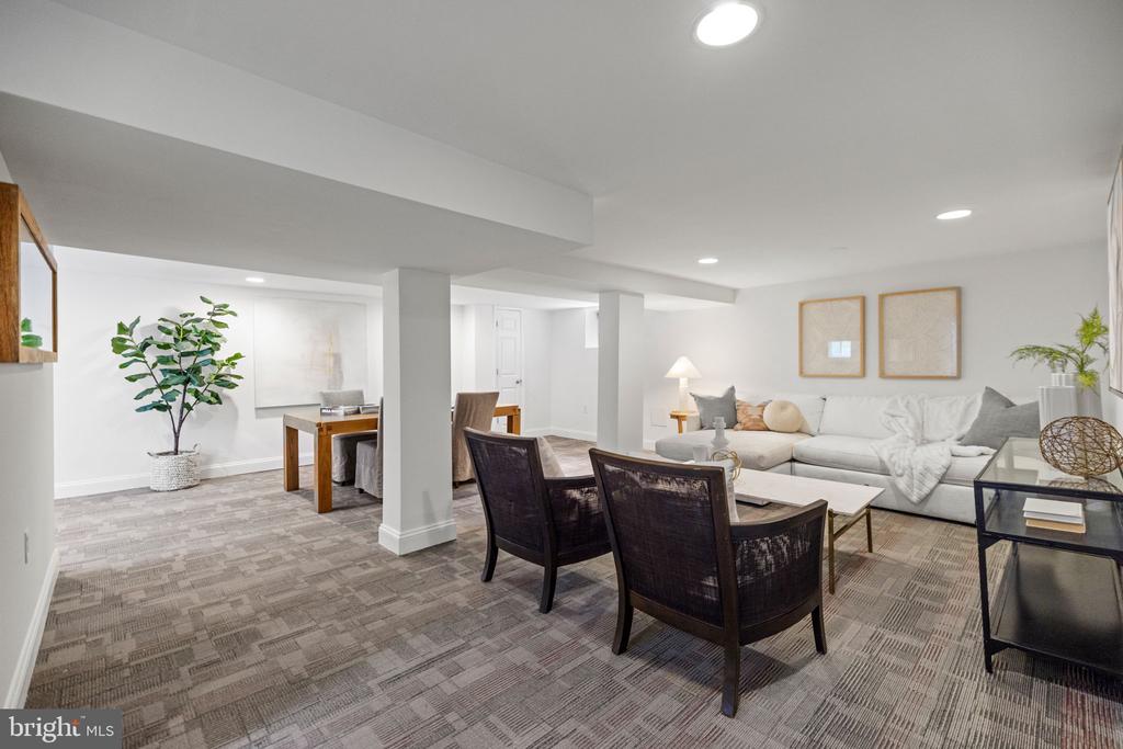 801 THAYER AVENUE
