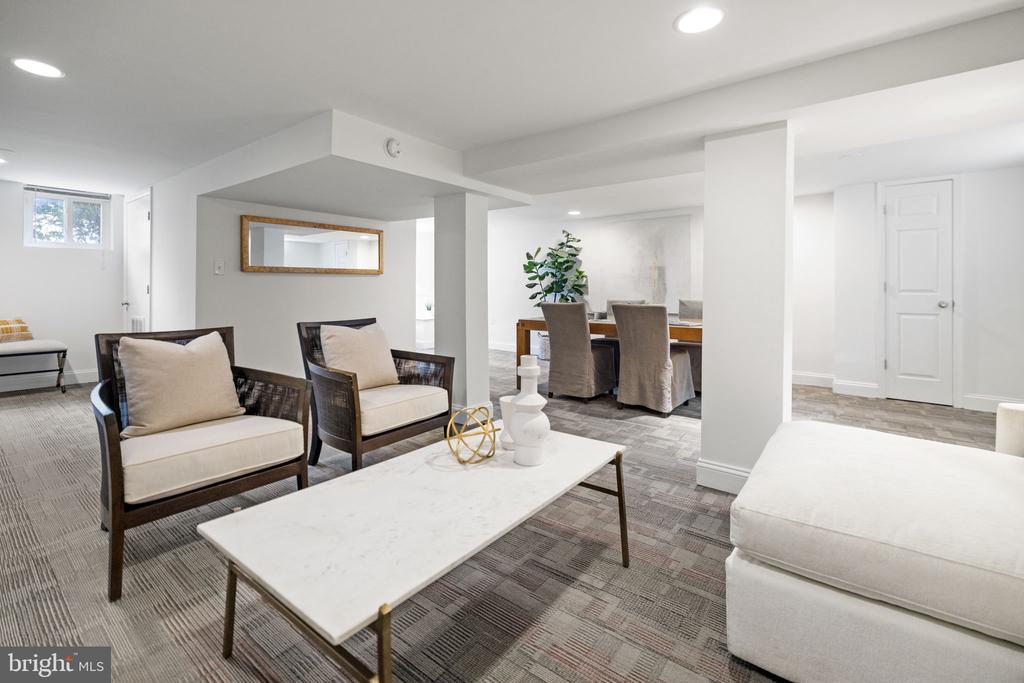 801 THAYER AVENUE