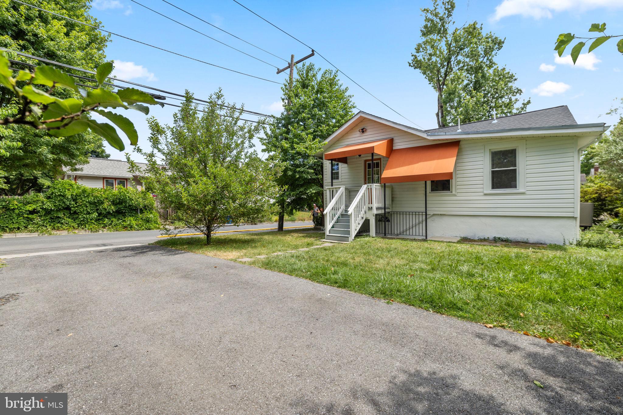 801 THAYER AVENUE