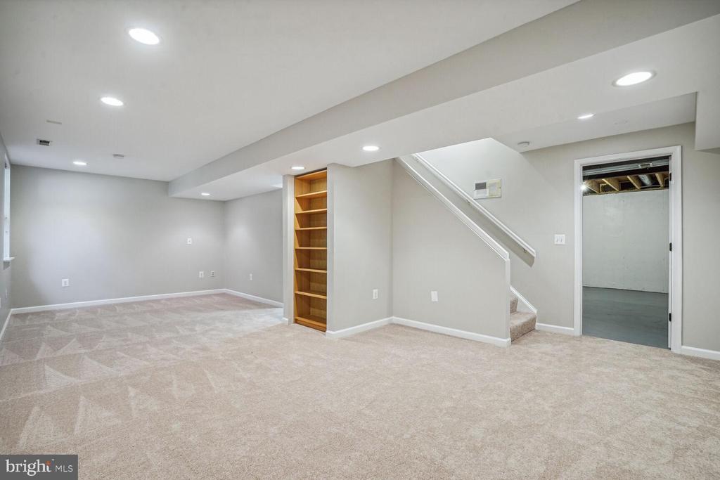10824 EBERHARDT DRIVE
