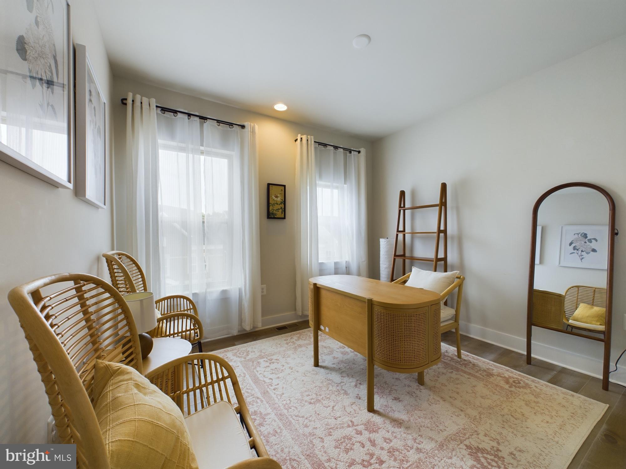 926 CROWN PARK AVENUE