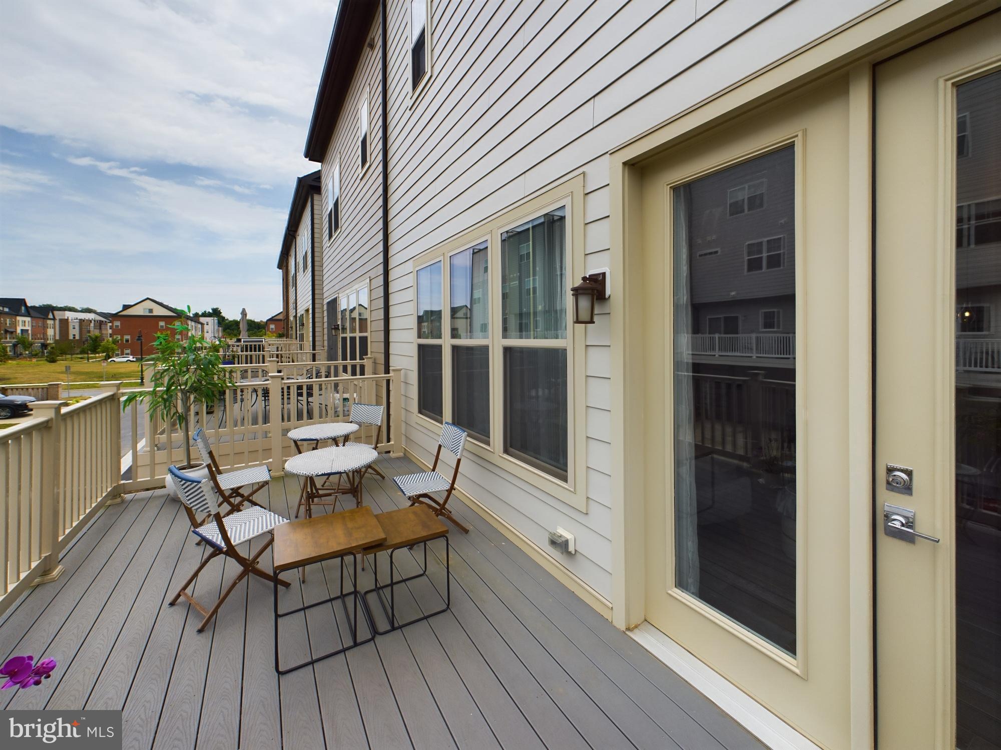 926 CROWN PARK AVENUE