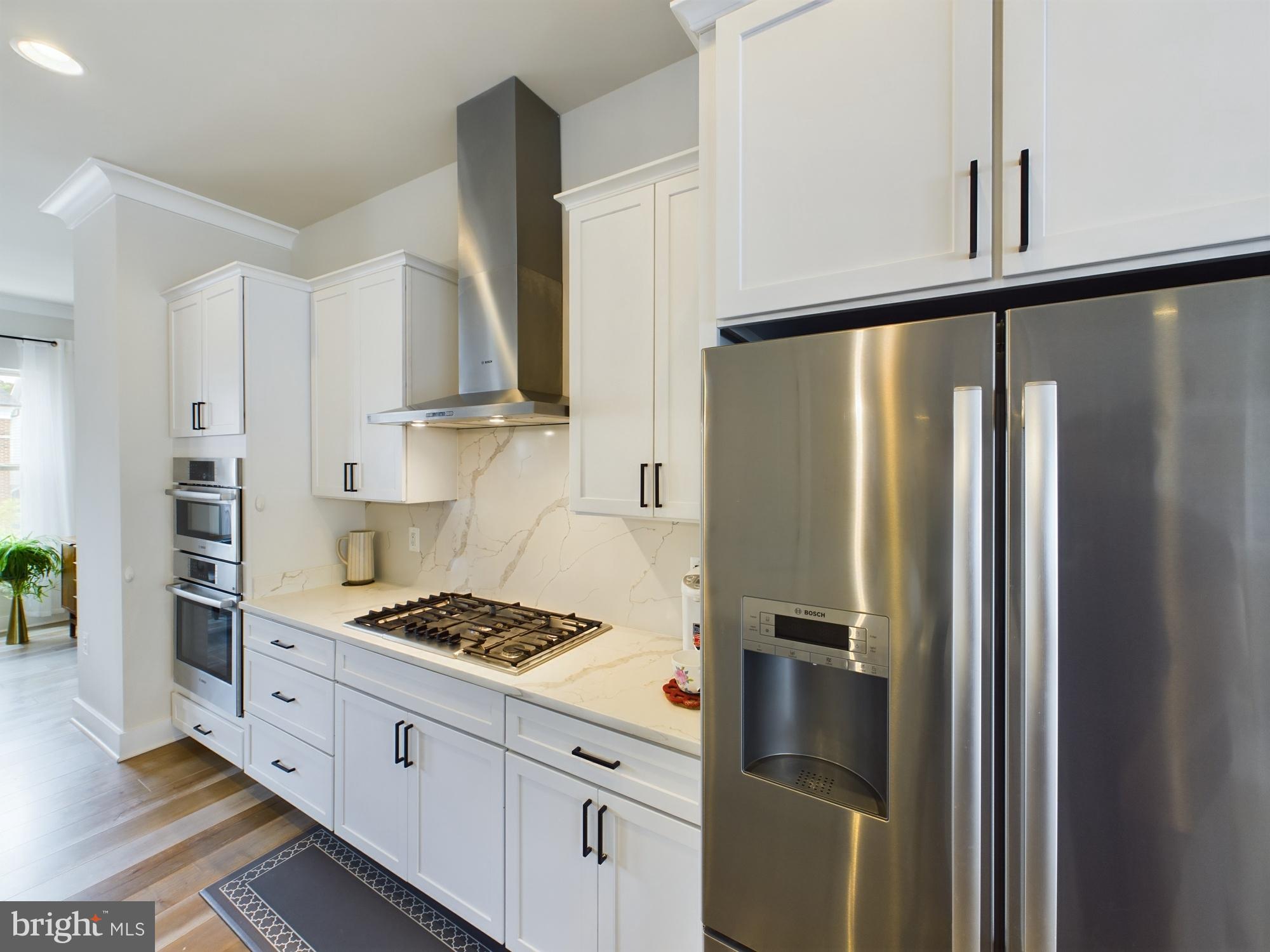 926 CROWN PARK AVENUE